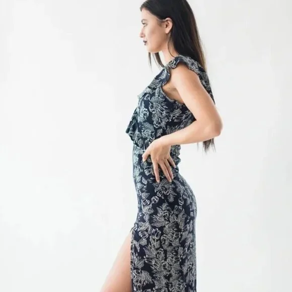 Amuse Society Black & White Floral Asymmetric Cold Shoulder Maxi Dress Large L - Picture 3 of 14